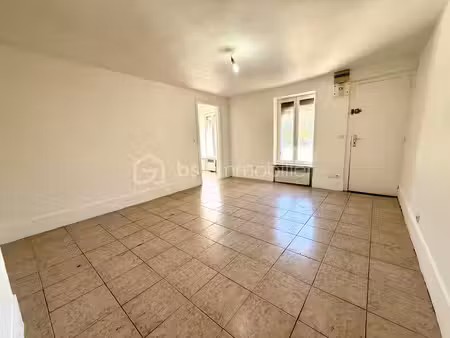 soisy-sur-seine – centre-ville | charmant t1 avec potentiel deux pièces