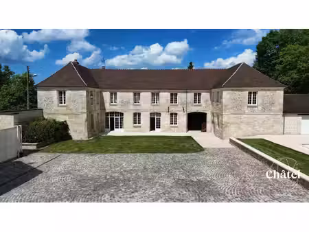 corps de ferme rénové (xvie s.) - 6 ch - piscine - grange 200m2
