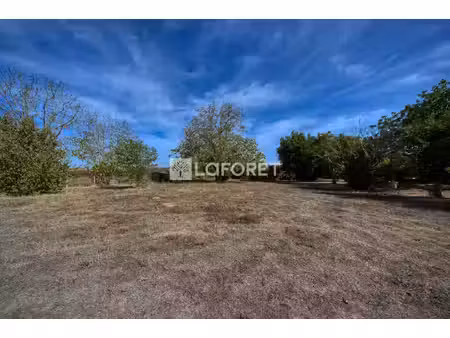 terrain de 887 m² à vendre à giroussens