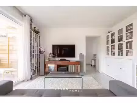vente appartement 4 pièces 84 m² à aubagne (13400)  269 000 €