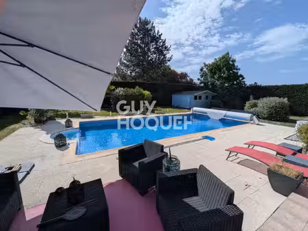 maison à vendre de 8 pièces de 200 m²