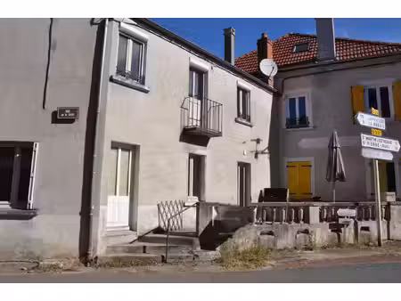 belle maison de village entièrement rénovée  avec 3 chambres