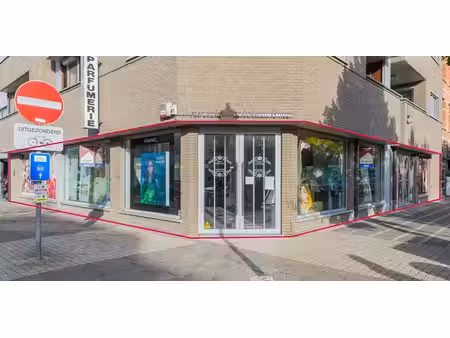 bien commercial à vendre à leopoldsburg pour € 320.000