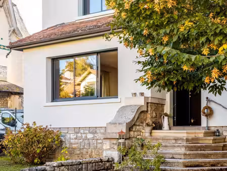 maison de luxe à vendre dans le quartier butte - grette
