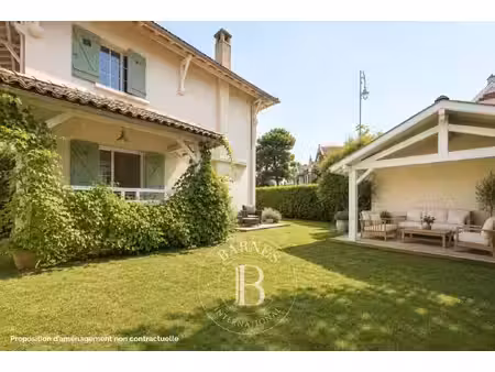 maison de luxe à vendre dans le quartier pereire-ville-d'hiver