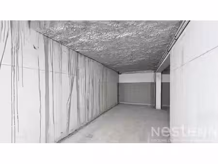 place de stationnement en sous sol dans une résidence sécurisée