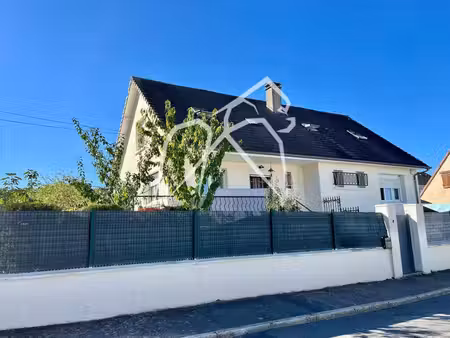 maison familiale semi plain-pied 11 pièces | 266 m² | avec 1 studio vendu loué | saint-eti