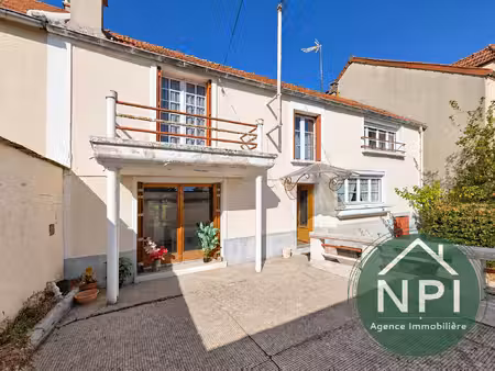 maison de 122m² en centre ville / 738m² de terrain