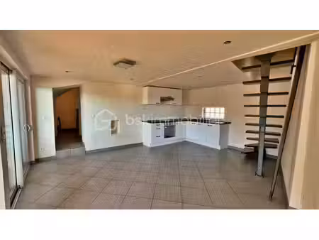 appartement de 58 m² à la buisse