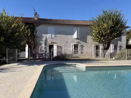 maison de 250 m² à buzet-sur-baise