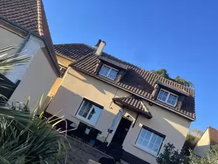 maison à villaines-la-gonais (72400)