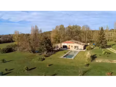 maison à vendre castillonnes 6 pièce(s) 195m2 499 000€