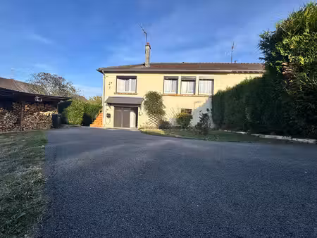 pavillon sur sous-sol de 121 m2 sh sur 396 m2 de terrain quartier la croisette à charlevil