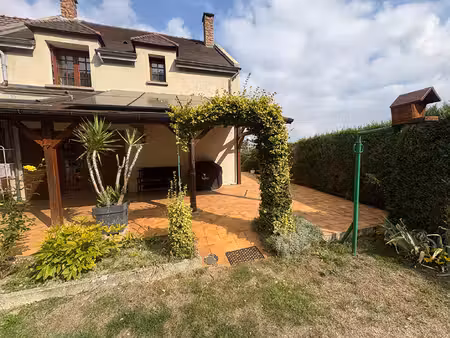 maison de 1984 5pieces 3ch de 105m² avec sous-sol total et combles