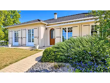 pavillon 3/4 chambres terrain 1196m² 79410 saint maxire