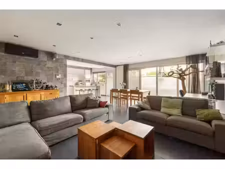appartement te koop in brasschaat met 3 slaapkamers