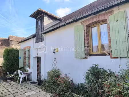 boursay – maison de 79 m² avec grenier aménageable  dépendances et jardin