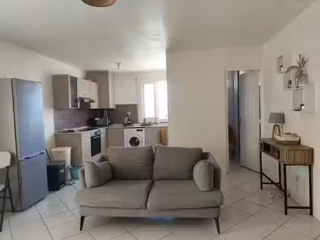 location appartement 2 pièces 42 m² à le lamentin (97232)