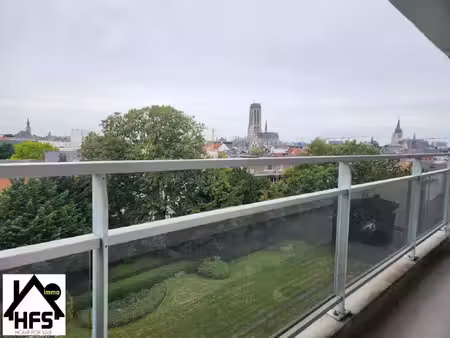 toffe studio in de binnenstad met terras en mooi uitzicht