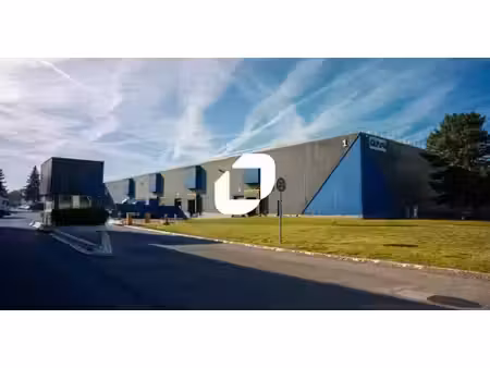location entrepôt ormes 45140 9210m²