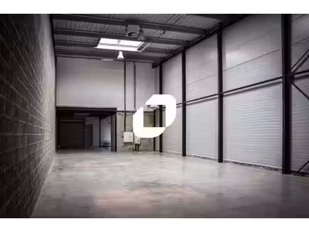 location local d’activités bussy saint georges 77600 417m² à 838m²