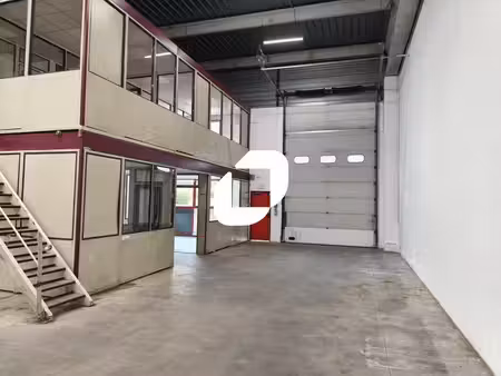 location local d’activités bondy 93140 317m²