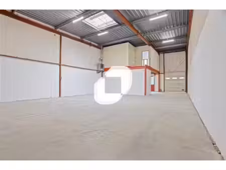 location local d’activités champigny sur marne 94500 664m²