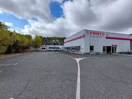 location entrepôt 775m²