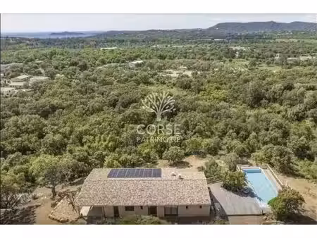 maison de prestige de 123 m2 en vente sainte-lucie de porto-vecchio  corse