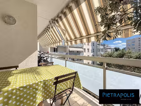 t4 de 83m2 avec balcon de 10m2  cave et parking