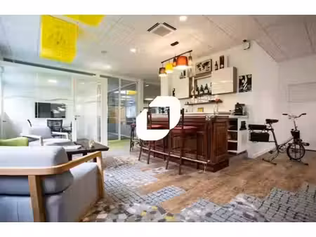 location local d’activités buc 78530 356m²
