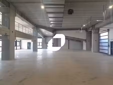 location local d’activités colombes 92700 1387m²