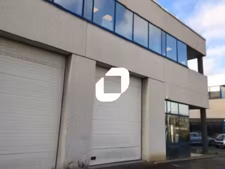 location local d’activités gennevilliers 92230 702m²