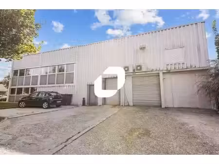 location bureaux montigny le bretonneux 78180 328m²