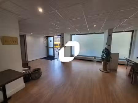 location local d’activités montrouge 92120 292m²