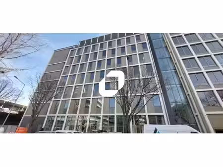 location bureaux saint denis 93210 50m² à 8894m²