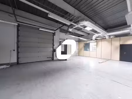location local d’activités trappes 78190 1187m²