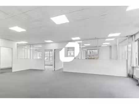 location local d’activités villepinte 93420 147m² à 407m²
