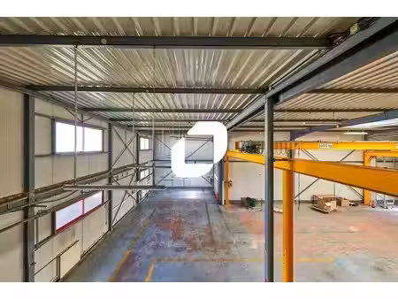 location bureaux voisins le bretonneux 78960 1850m²
