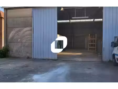 location local d’activités 200m²