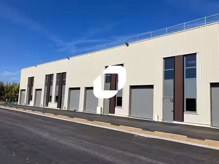 location local d’activités montluel 01120 139m²