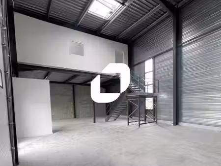 location local d’activités 200m² à 805m²