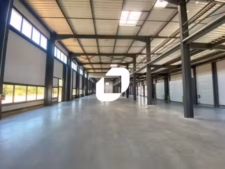 location local d’activités meyzieu 69330 403m² à 1940m²