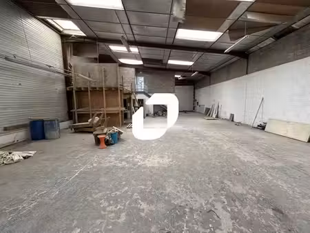 location local d’activités 420m² à 1260m²