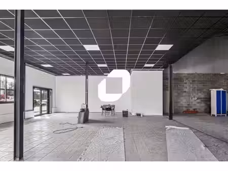 location entrepôt villeneuve-sous-dammartin 77230 403m² à 820m²