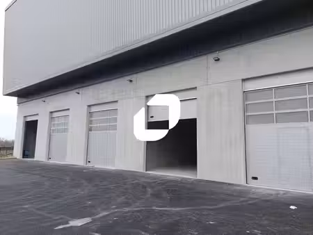 location local d’activités galluis 78490 85m² à 425m²