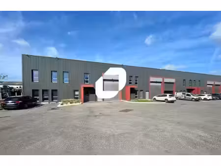 location local d’activités chassieu 69680 243m² à 866m²