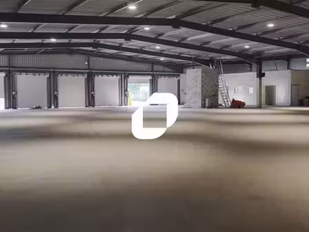 location local d’activités lormont 33310 2407m²