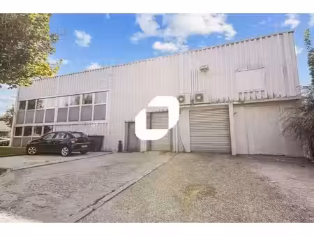location bureaux montigny le bretonneux 78180 328m²