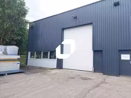 location local d’activités trappes 78190 335m²
